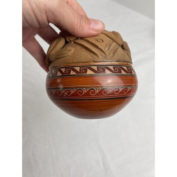 Art Pottery Etched Double Frog Geometric Design Costa Rican Pot Vase Unsigned - Picture 5 of 9